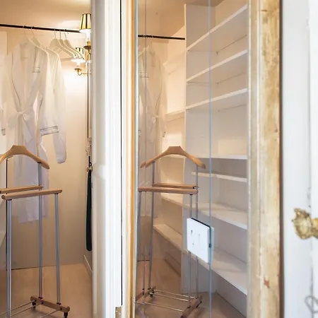 Oda ve Kahvaltı Residenza Napoleone Iii 4*