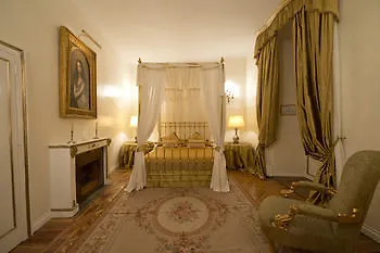 Oda ve Kahvaltı Residenza Napoleone Iii 4*
