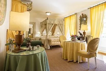 Residenza Napoleone Iii Oda ve Kahvaltı