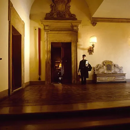 Residenza Napoleone Iii Oda ve Kahvaltı Roma