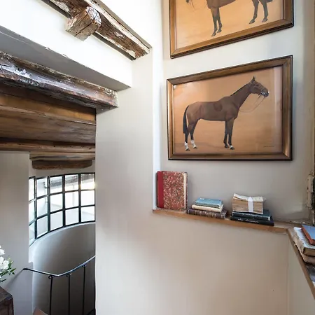 Oda ve Kahvaltı Residenza Napoleone Iii 4*