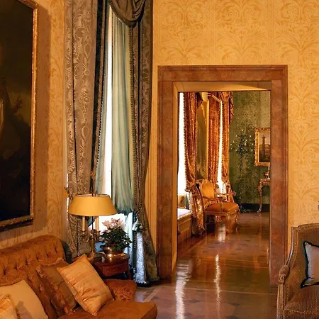 Oda ve Kahvaltı Residenza Napoleone Iii Roma
