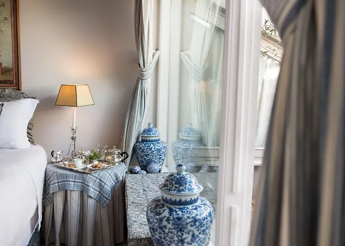 Residenza Napoleone Iii Bed & Breakfast 4*