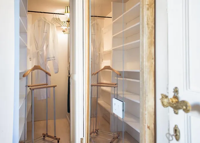 Alojamento de Acomodação e Pequeno-almoço Residenza Napoleone Iii 4*