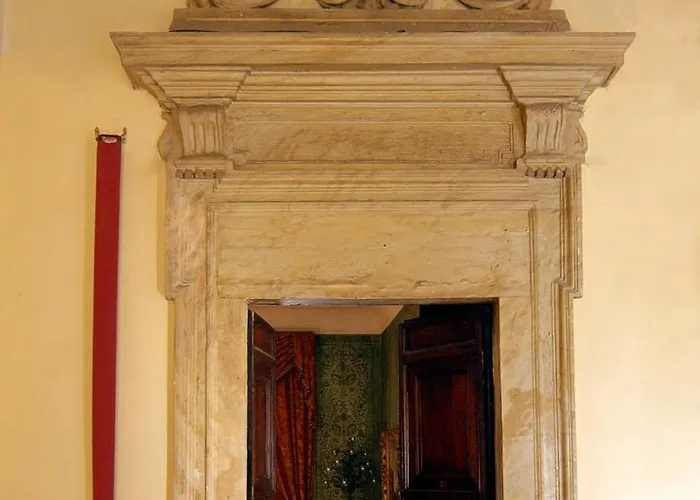 Alojamento de Acomodação e Pequeno-almoço Residenza Napoleone Iii 4*