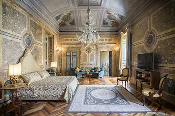 Alojamento de Acomodação e Pequeno-almoço Residenza Napoleone Iii 4*